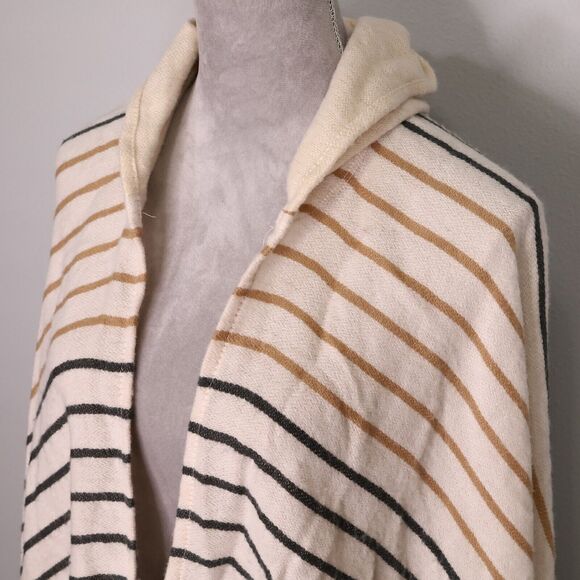 BCBGeneration Poncho Womens One Size Ivory Striped Fringe Hooded Cape bcbg - Picture 8 of 13